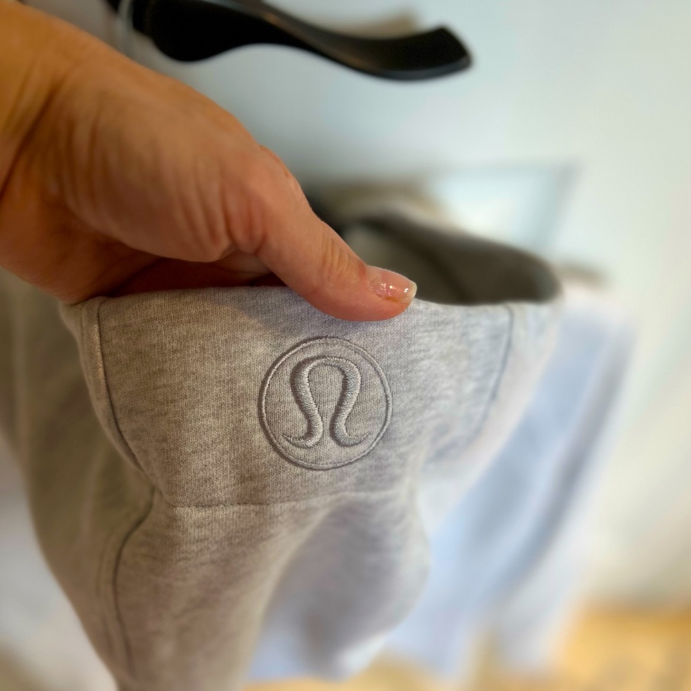 NWOT Lululemon Scuba Hoodie